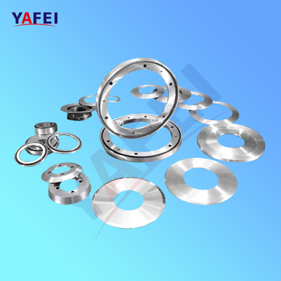 circular knife Coltello circolare